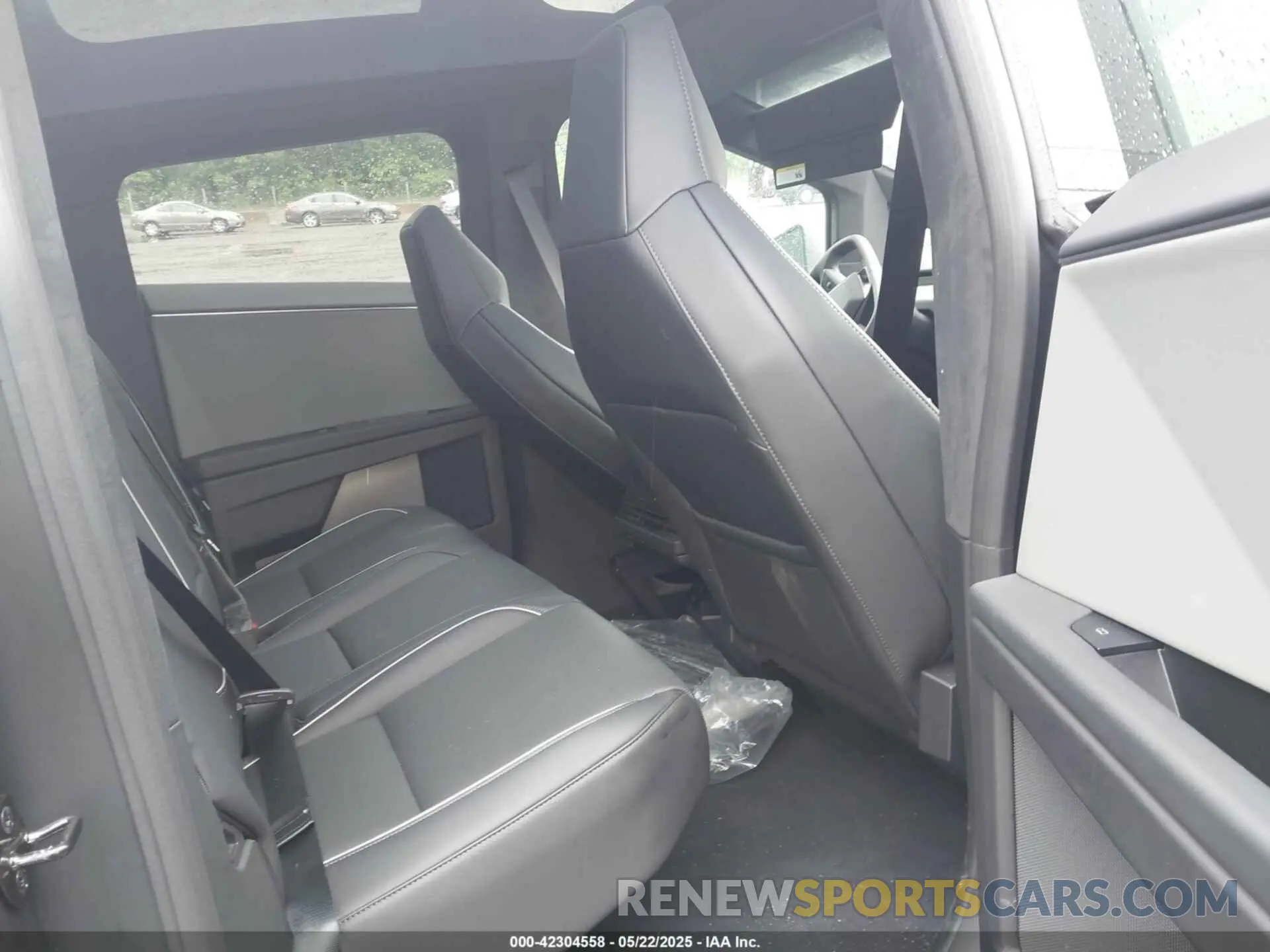 8 fotografías del automóvil dañado 7G2CEHED1SA061865 TESLA CYBERTRUCK 2025
