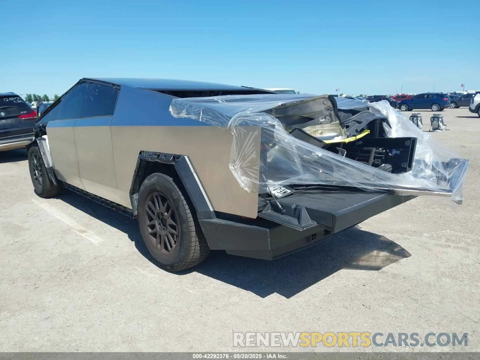 3 fotografías del automóvil dañado 7G2CEHED2SA059686 TESLA CYBERTRUCK 2025