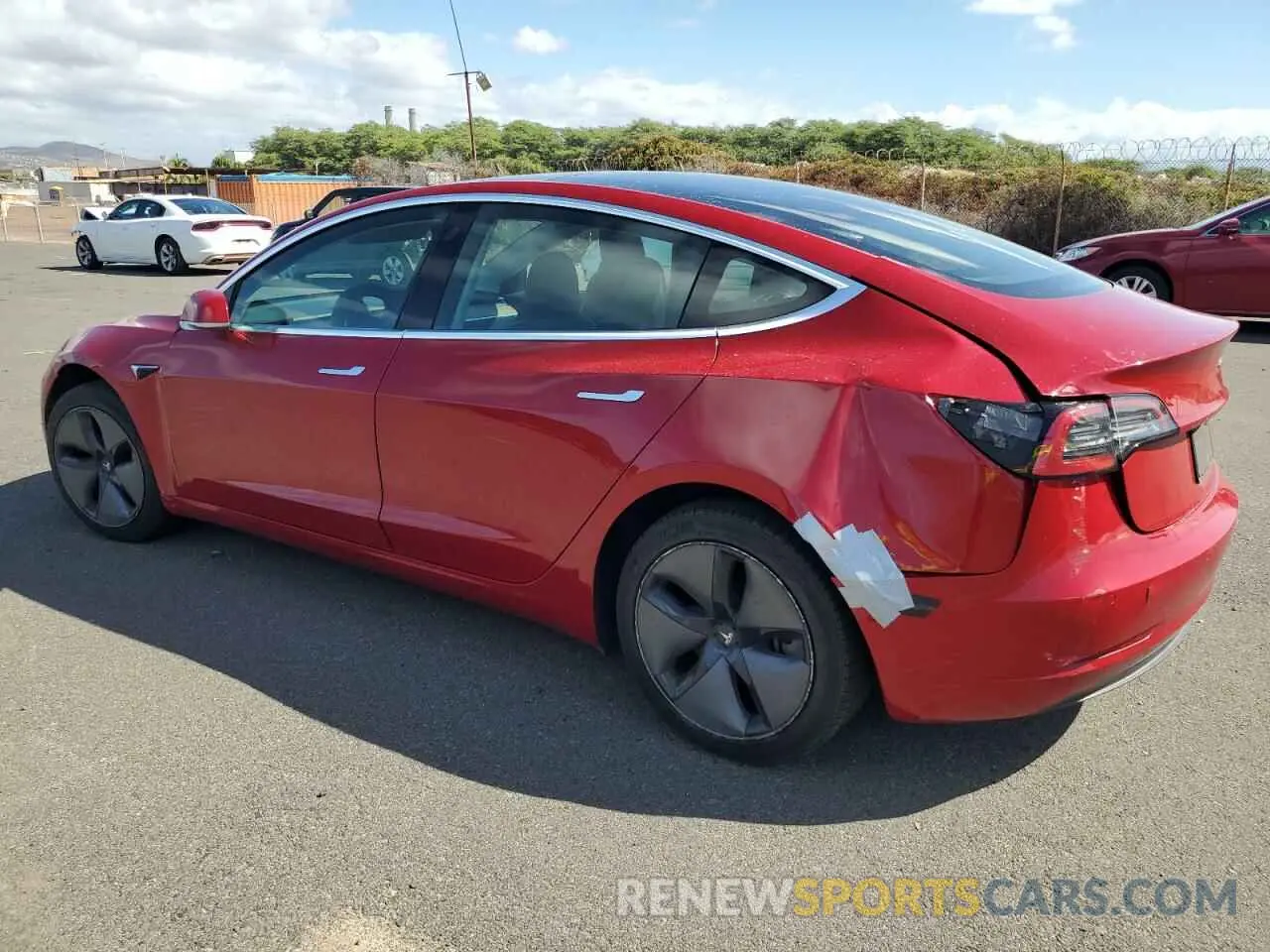 2 fotografías del automóvil dañado 5YJ3E1EA0KF230566 TESLA MODEL 3 2019