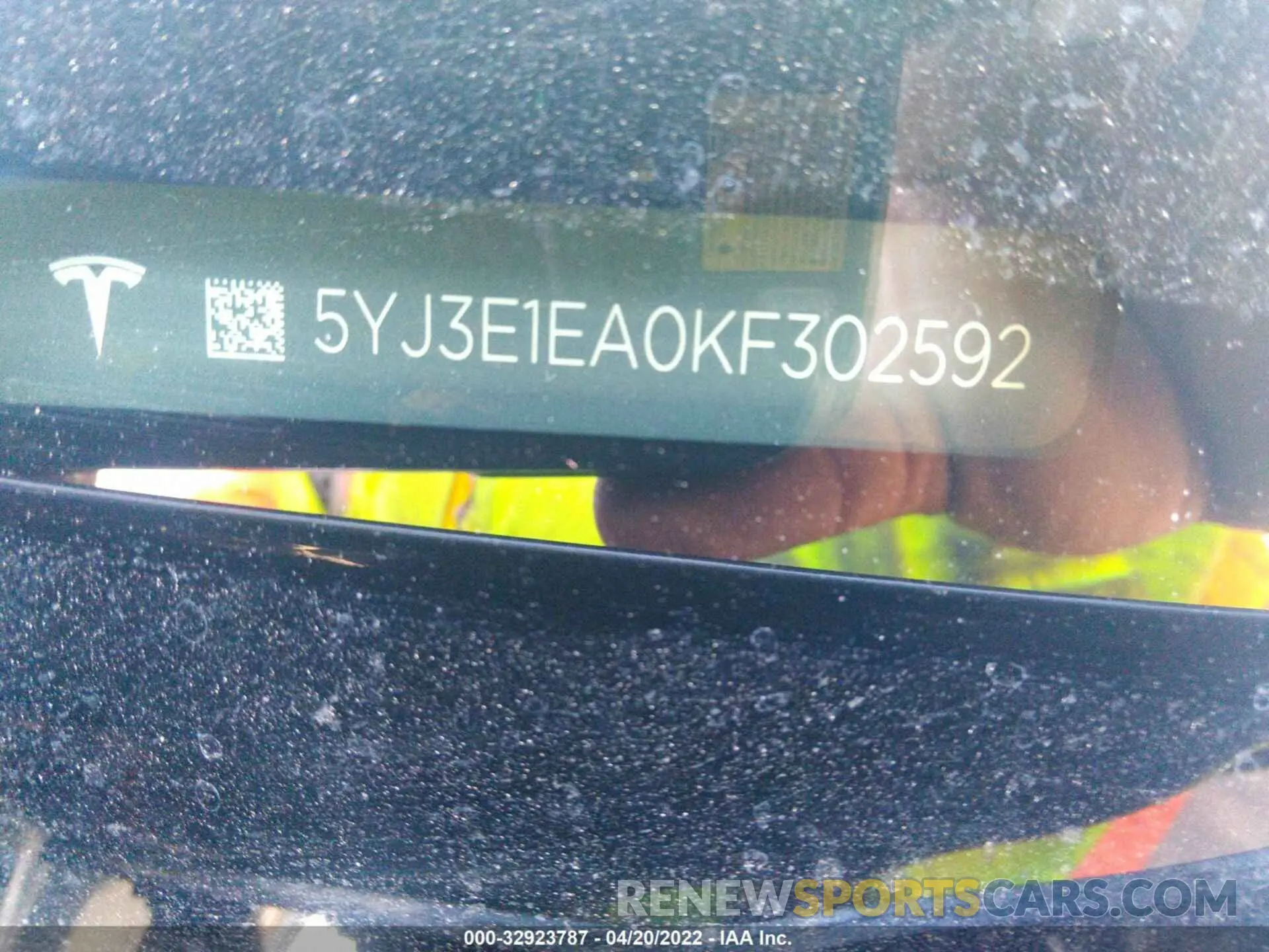 9 fotografías del automóvil dañado 5YJ3E1EA0KF302592 TESLA MODEL 3 2019