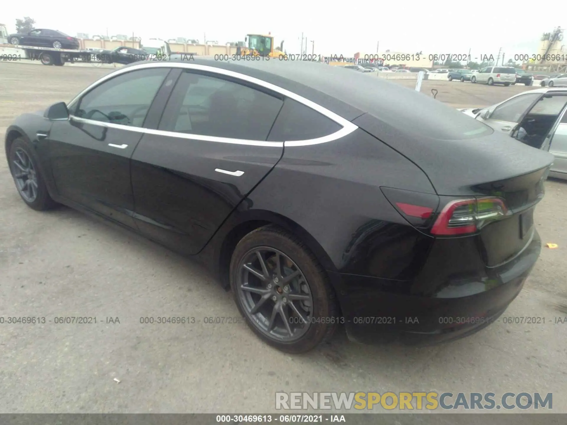 3 fotografías del automóvil dañado 5YJ3E1EA0KF305041 TESLA MODEL 3 2019