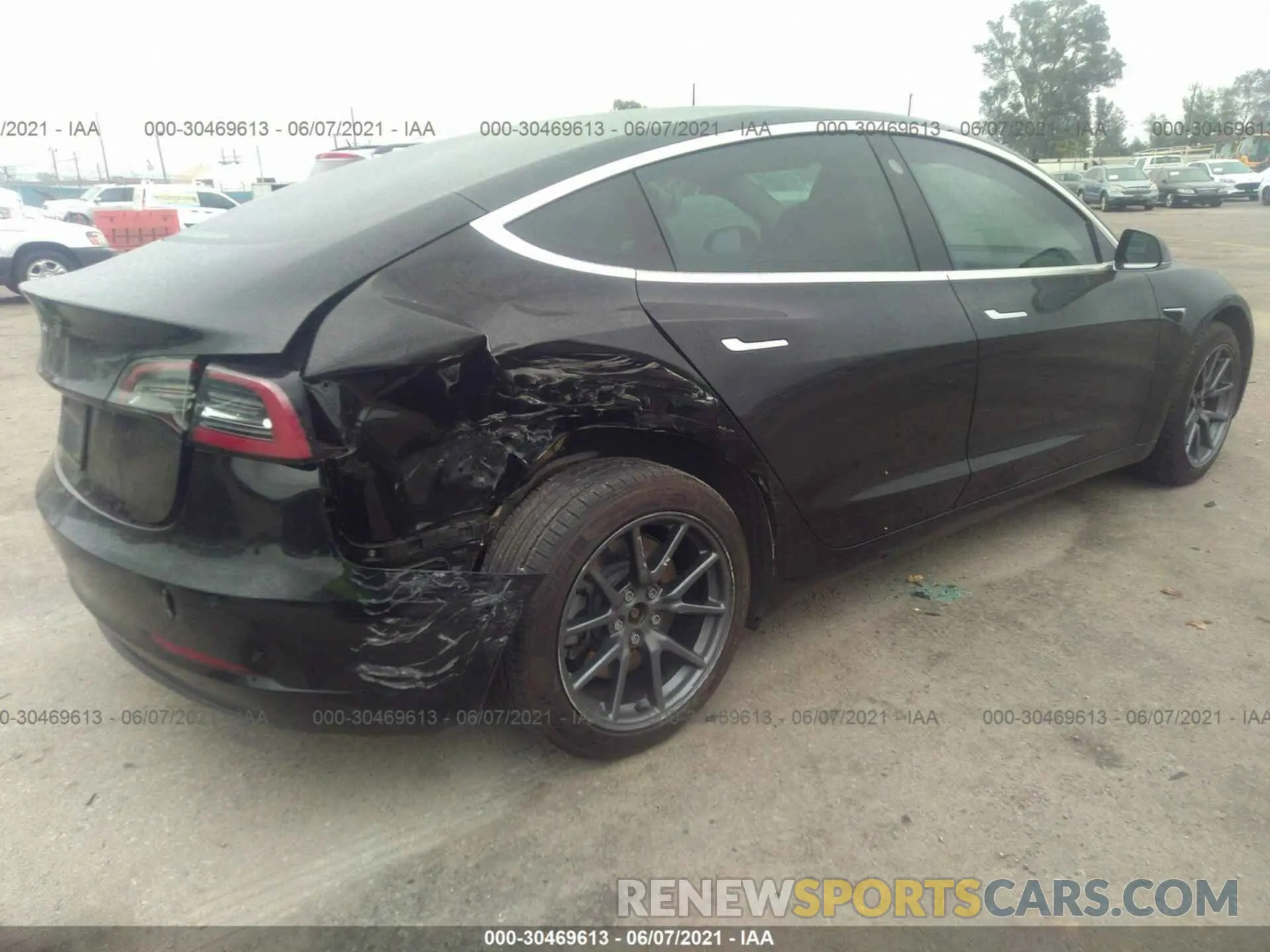 4 fotografías del automóvil dañado 5YJ3E1EA0KF305041 TESLA MODEL 3 2019