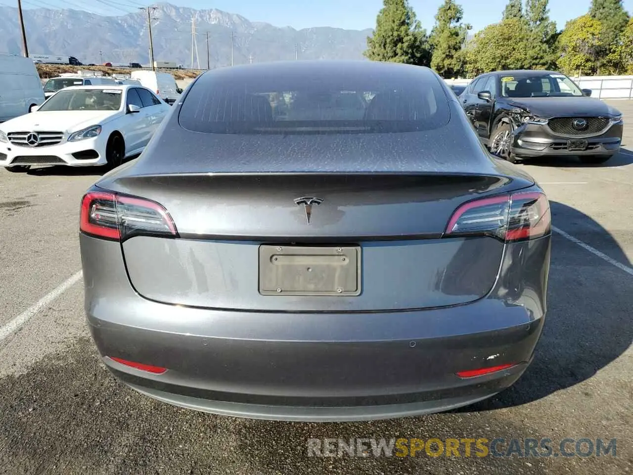 6 fotografías del automóvil dañado 5YJ3E1EA0KF307310 TESLA MODEL 3 2019