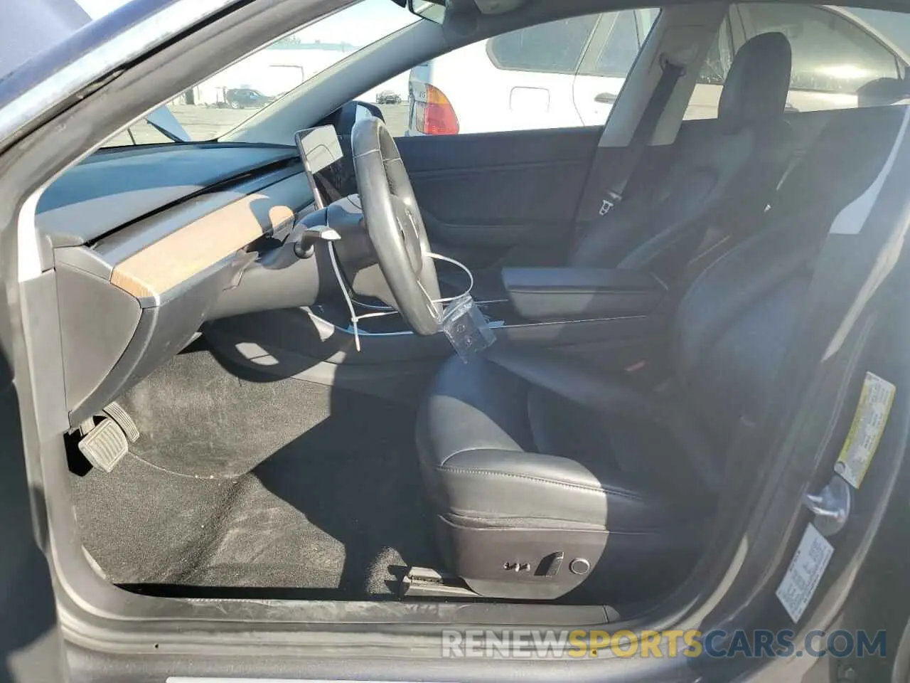 7 fotografías del automóvil dañado 5YJ3E1EA0KF307310 TESLA MODEL 3 2019