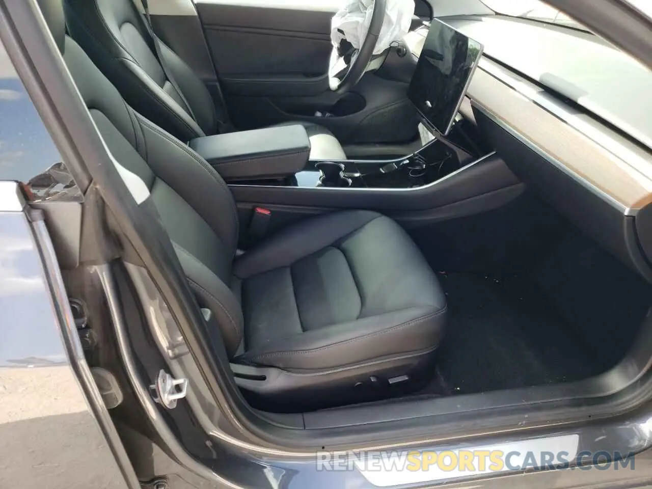 5 fotografías del automóvil dañado 5YJ3E1EA0KF307517 TESLA MODEL 3 2019