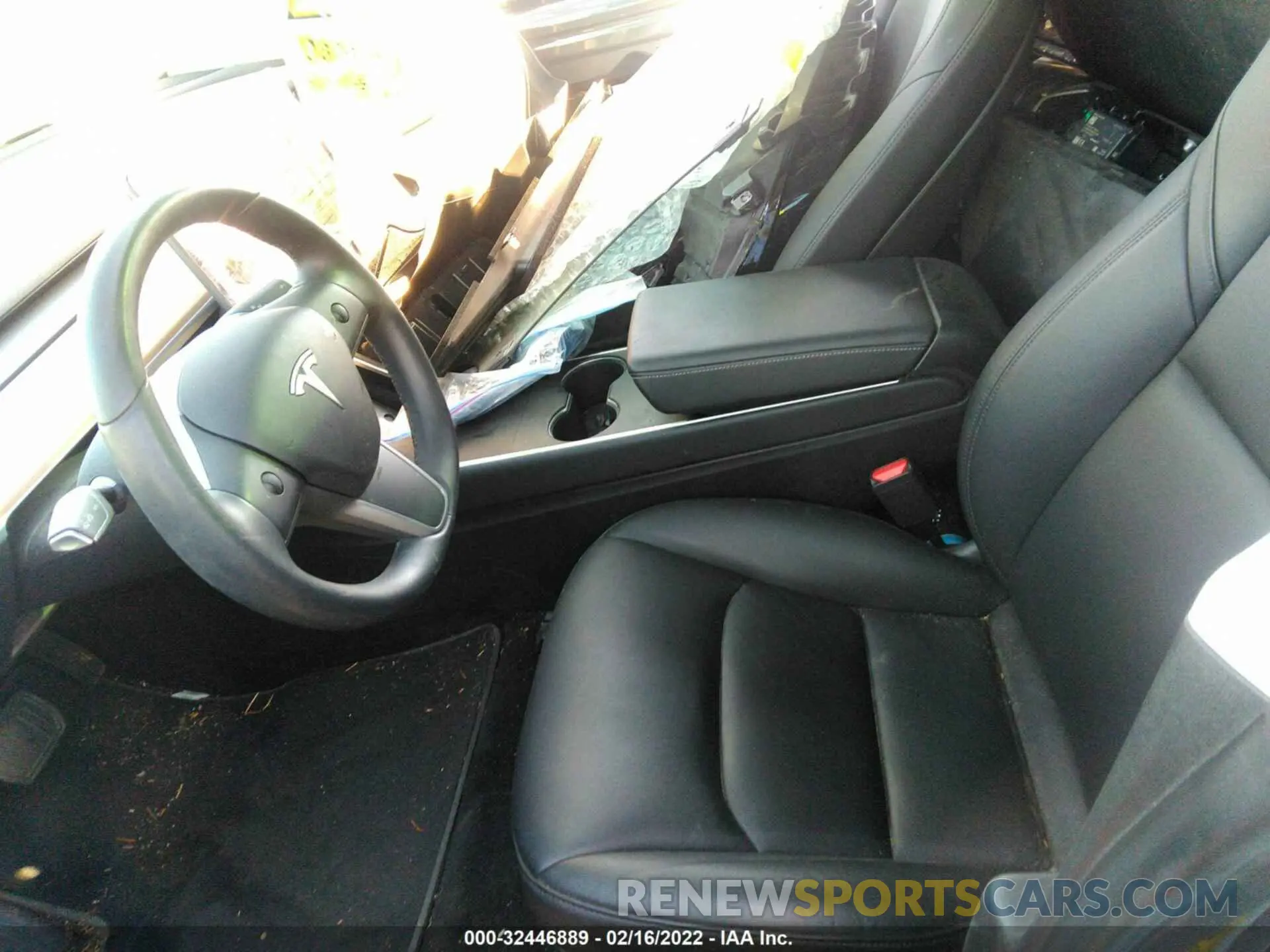 5 fotografías del automóvil dañado 5YJ3E1EA0KF307534 TESLA MODEL 3 2019