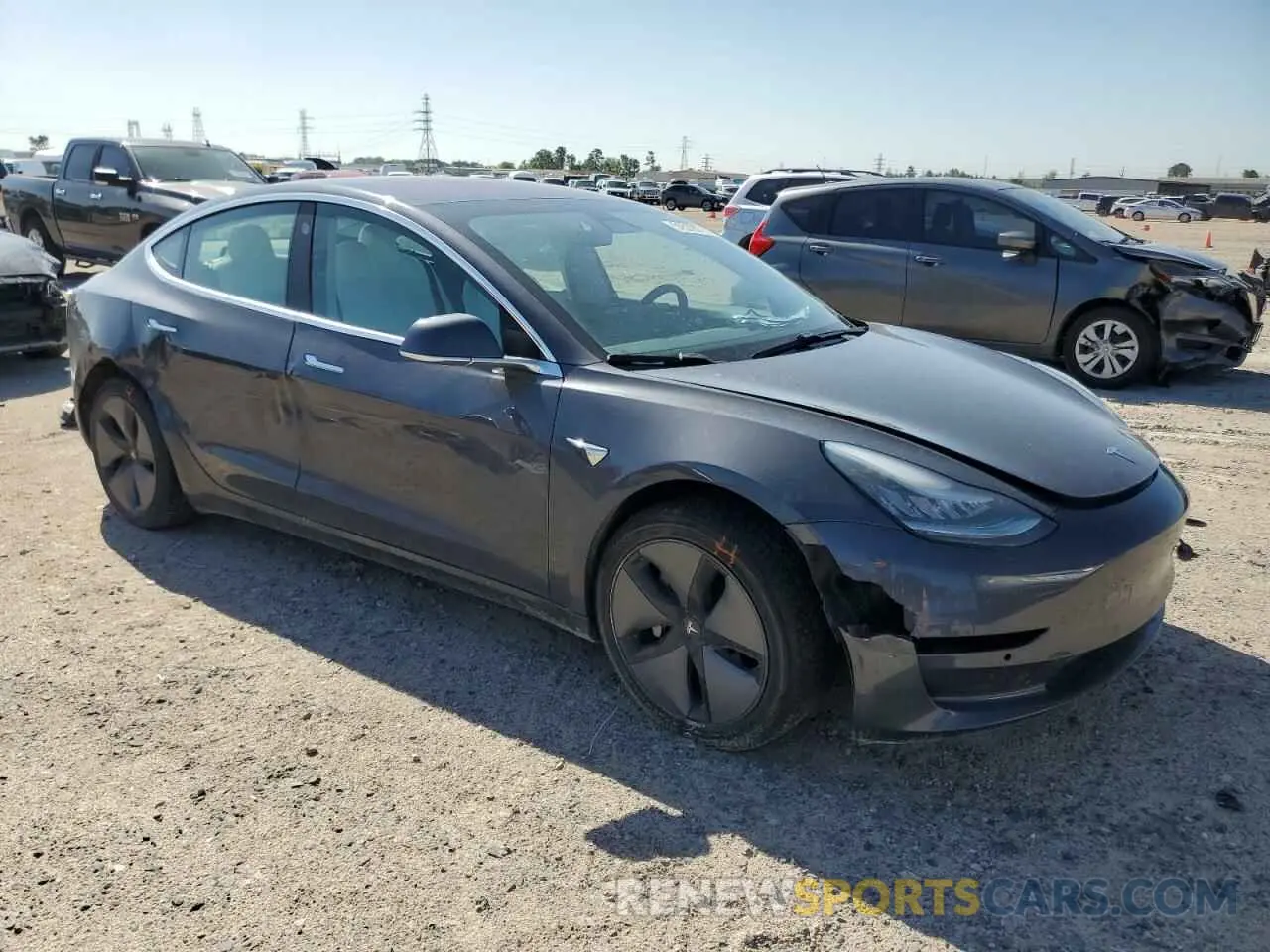 4 fotografías del automóvil dañado 5YJ3E1EA0KF312054 TESLA MODEL 3 2019