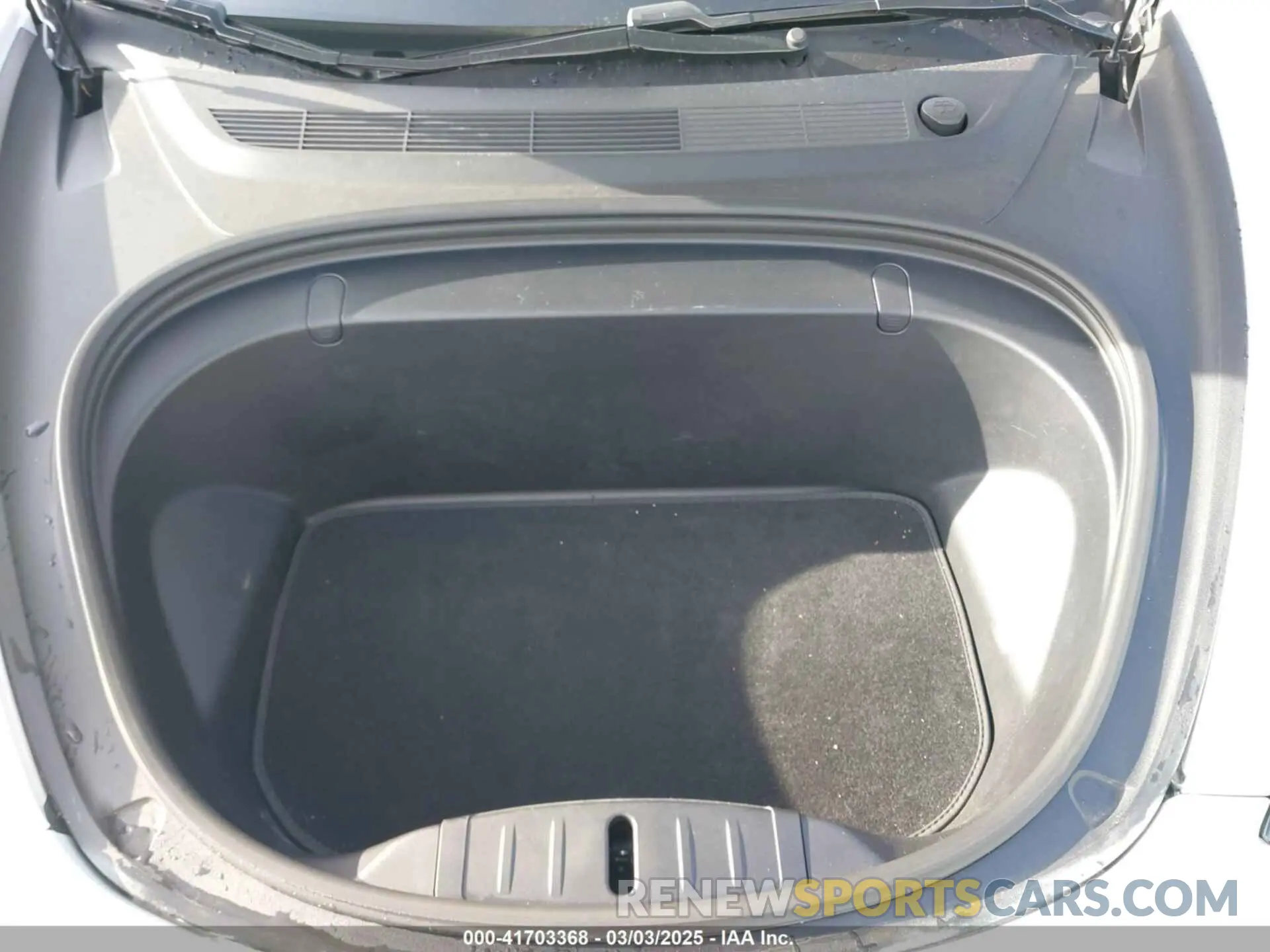 10 fotografías del automóvil dañado 5YJ3E1EA0KF322776 TESLA MODEL 3 2019