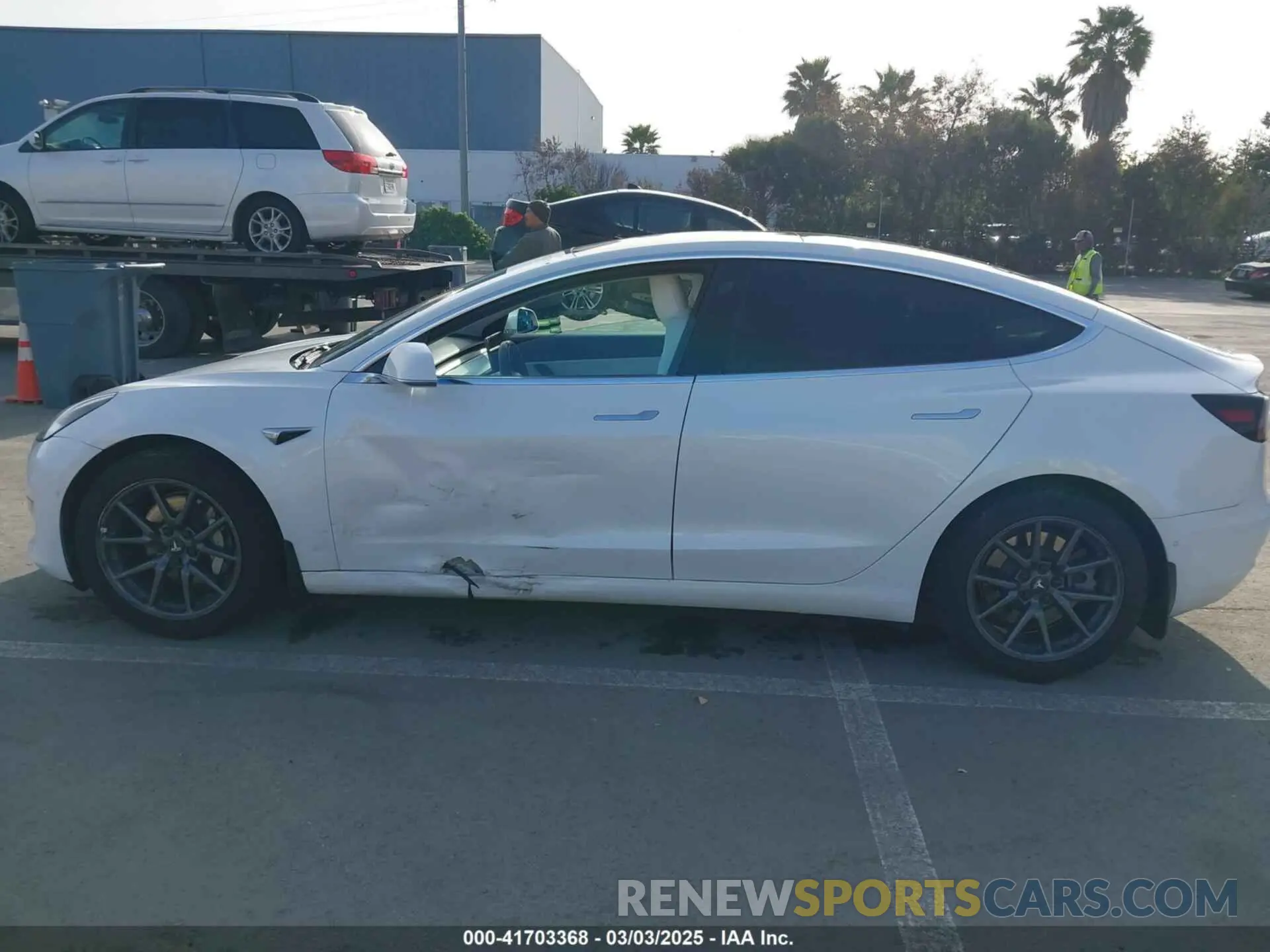 14 fotografías del automóvil dañado 5YJ3E1EA0KF322776 TESLA MODEL 3 2019