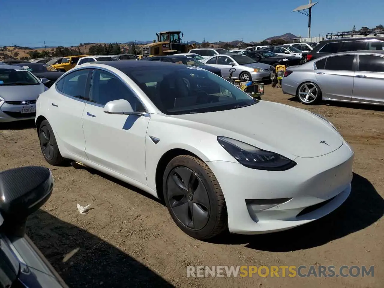 4 fotografías del automóvil dañado 5YJ3E1EA0KF326584 TESLA MODEL 3 2019