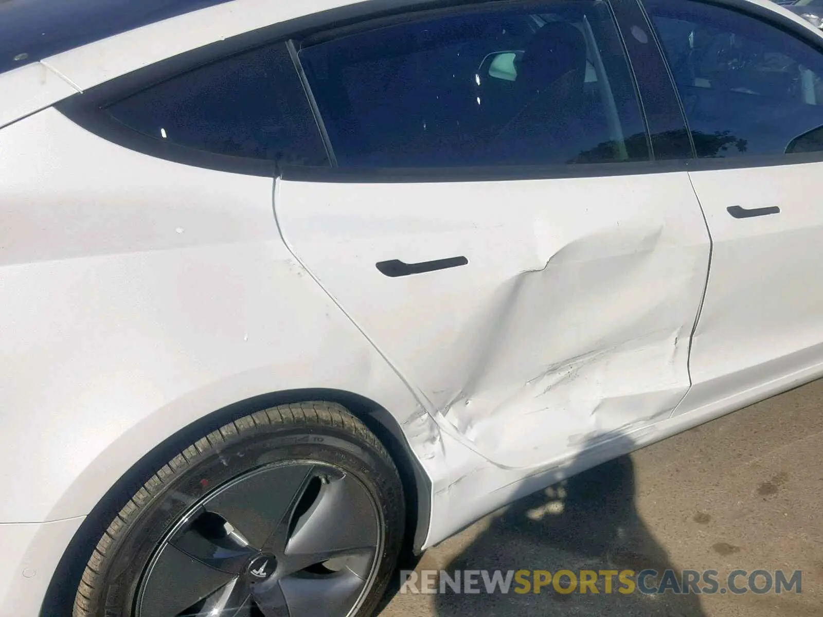 9 fotografías del automóvil dañado 5YJ3E1EA0KF416026 TESLA MODEL 3 2019