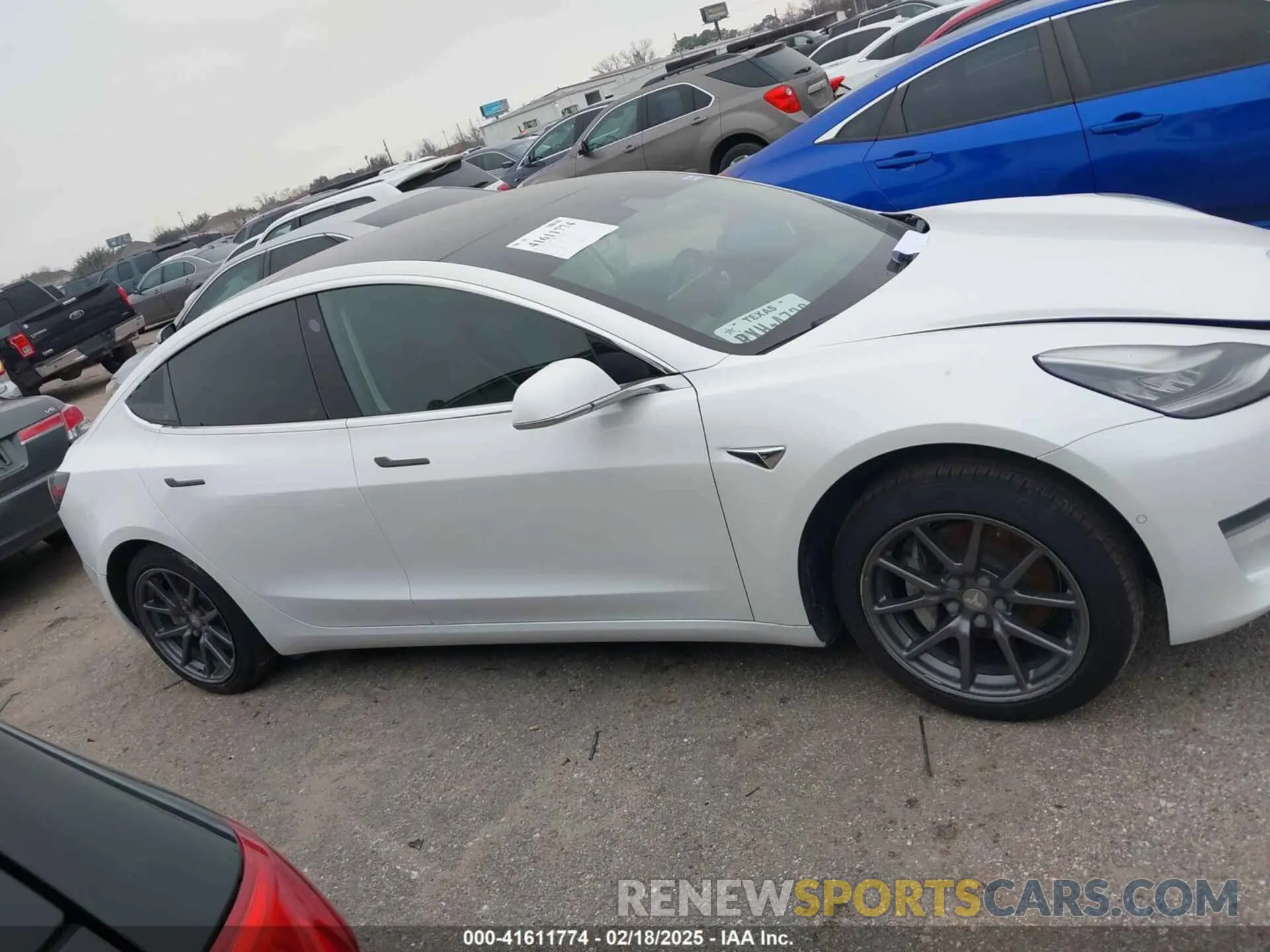 12 fotografías del automóvil dañado 5YJ3E1EA0KF425244 TESLA MODEL 3 2019