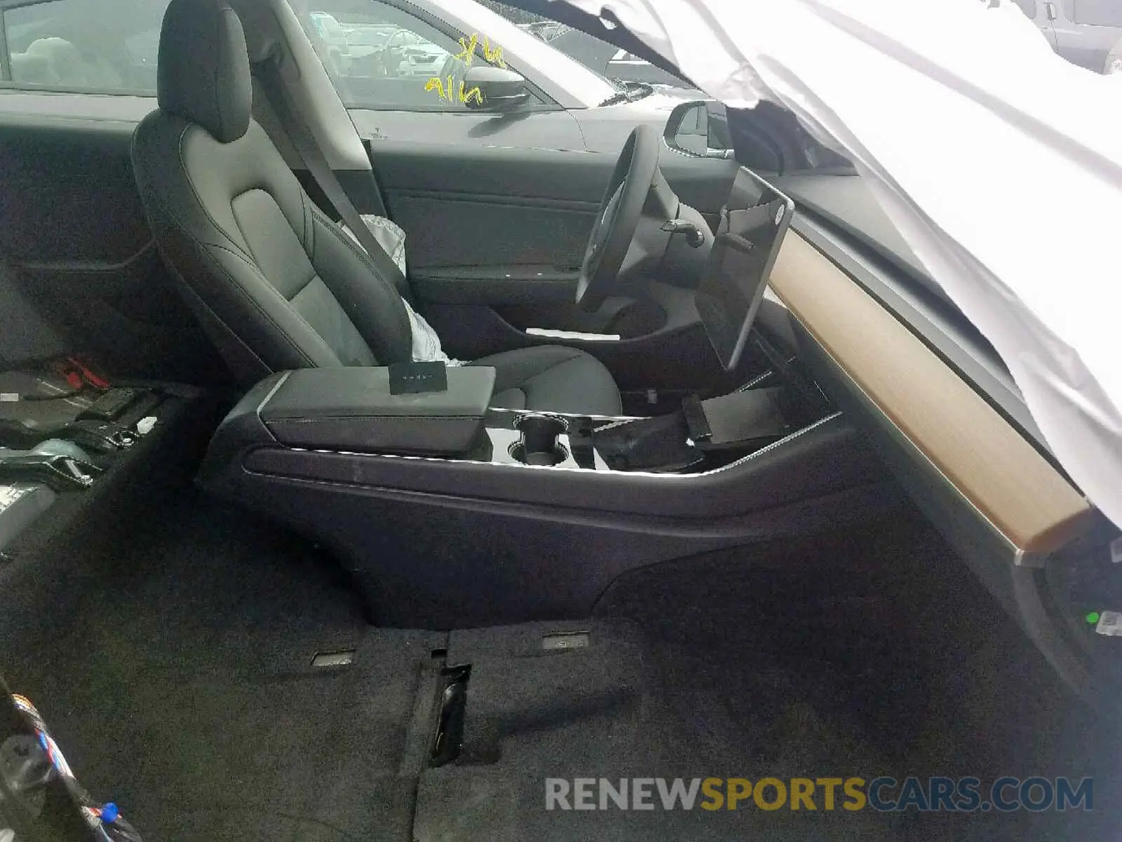 5 fotografías del automóvil dañado 5YJ3E1EA0KF434803 TESLA MODEL 3 2019