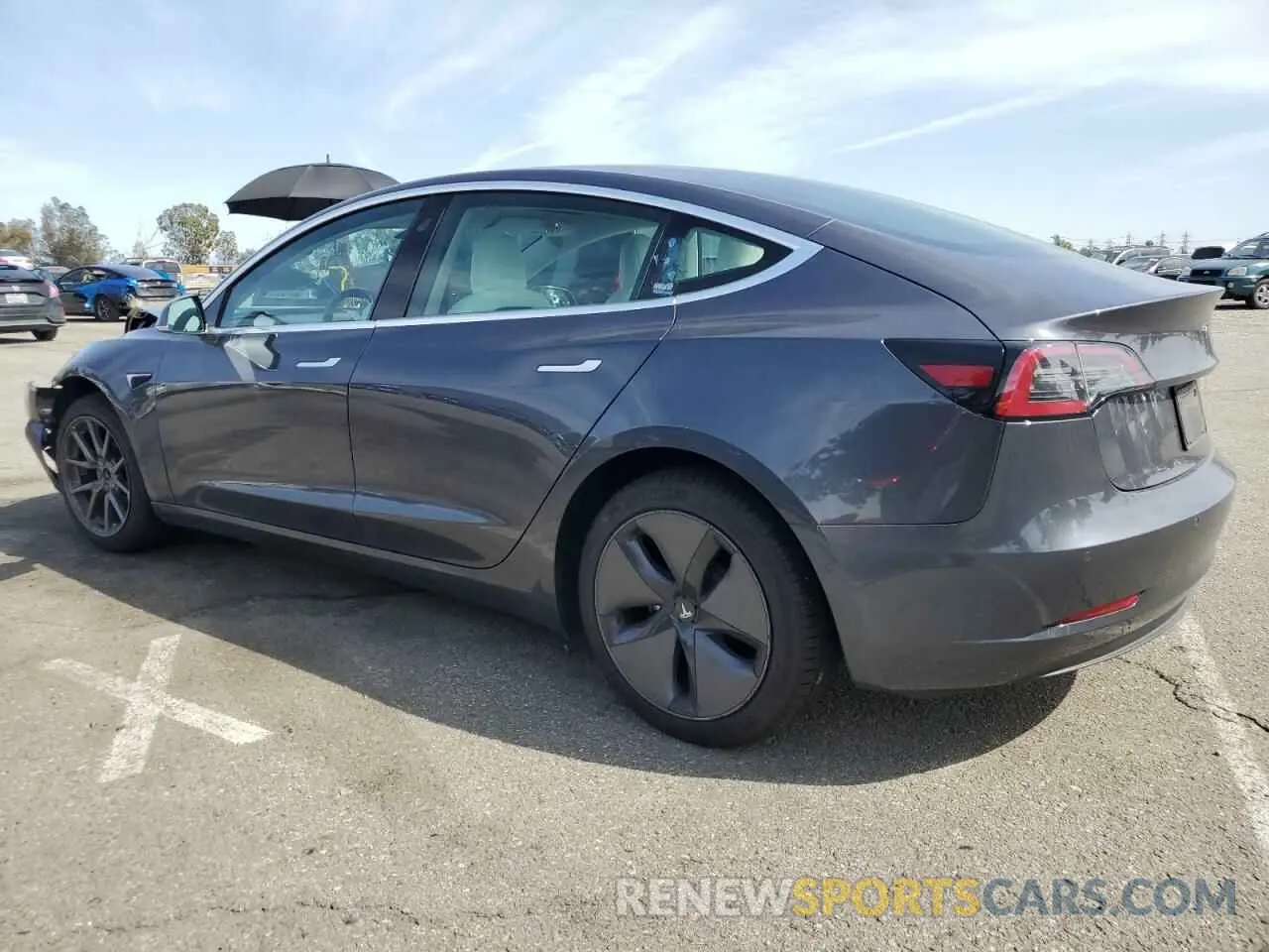2 fotografías del automóvil dañado 5YJ3E1EA0KF445185 TESLA MODEL 3 2019
