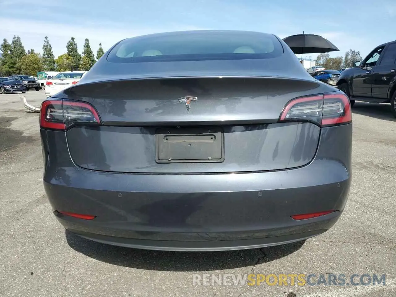 6 fotografías del automóvil dañado 5YJ3E1EA0KF445185 TESLA MODEL 3 2019