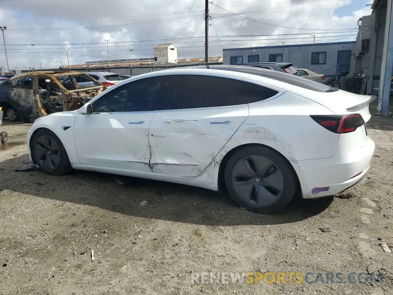 2 fotografías del automóvil dañado 5YJ3E1EA0KF464612 TESLA MODEL 3 2019