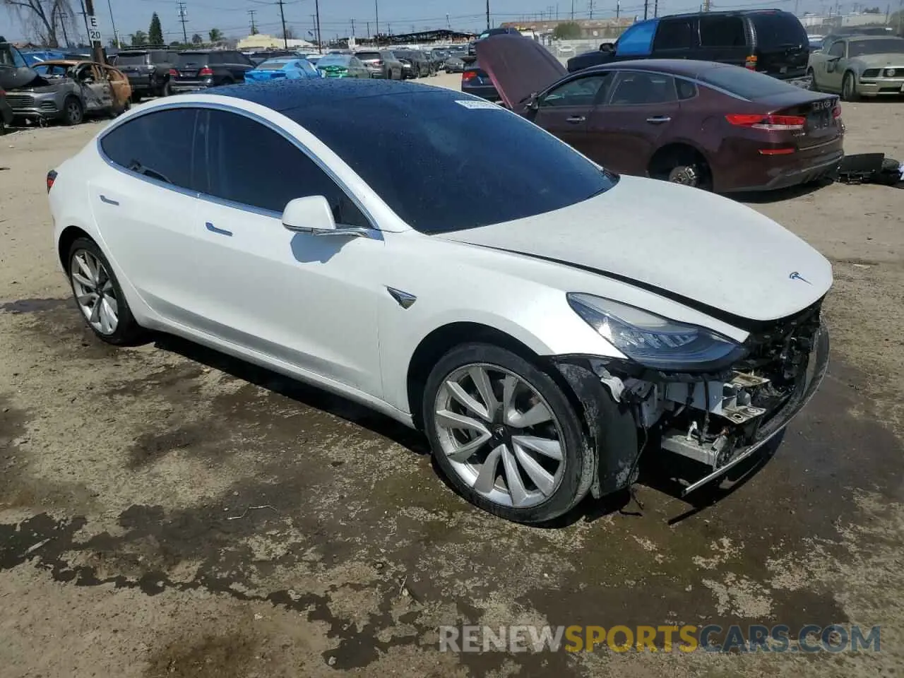 4 fotografías del automóvil dañado 5YJ3E1EA0KF466585 TESLA MODEL 3 2019