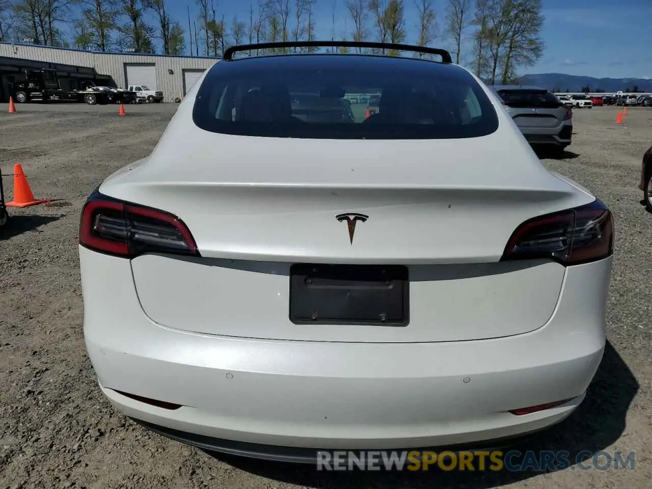 6 fotografías del automóvil dañado 5YJ3E1EA0KF484178 TESLA MODEL 3 2019