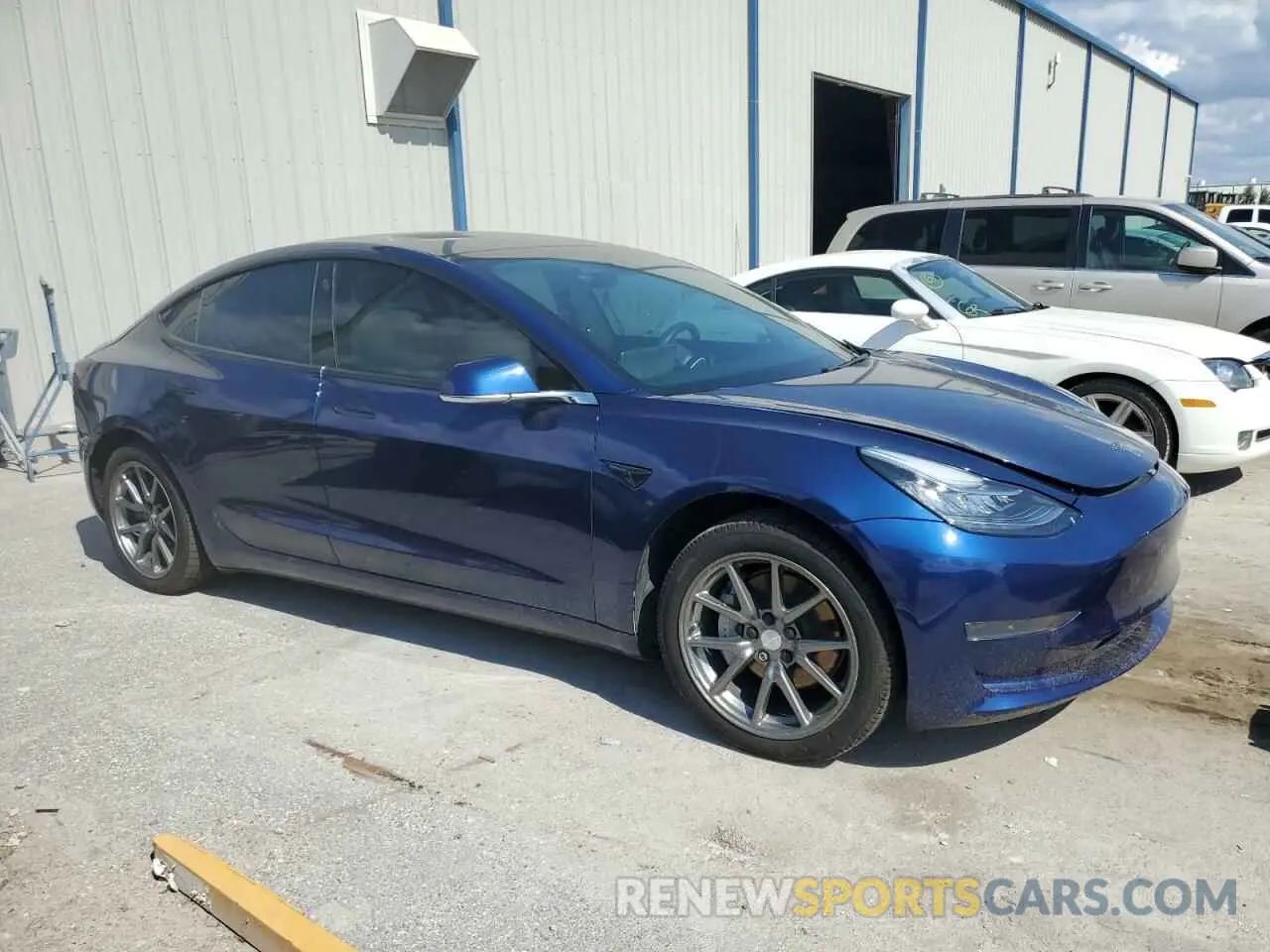 4 fotografías del automóvil dañado 5YJ3E1EA0KF486075 TESLA MODEL 3 2019