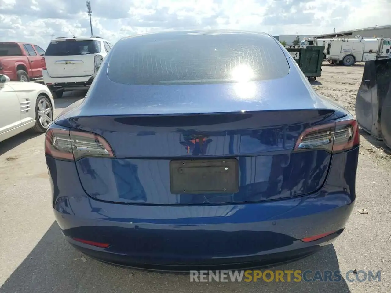 6 fotografías del automóvil dañado 5YJ3E1EA0KF486075 TESLA MODEL 3 2019
