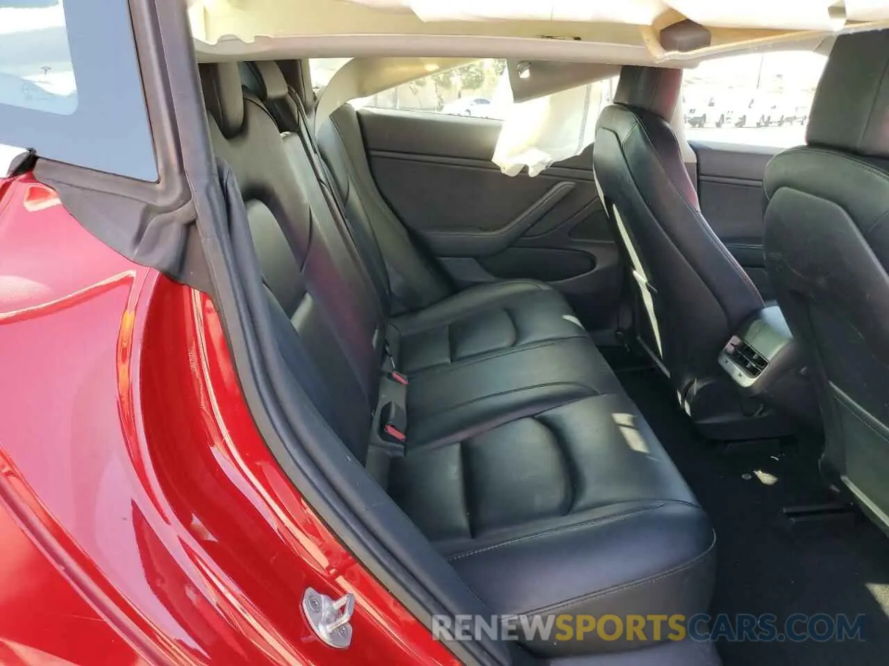 10 fotografías del automóvil dañado 5YJ3E1EA1KF308692 TESLA MODEL 3 2019