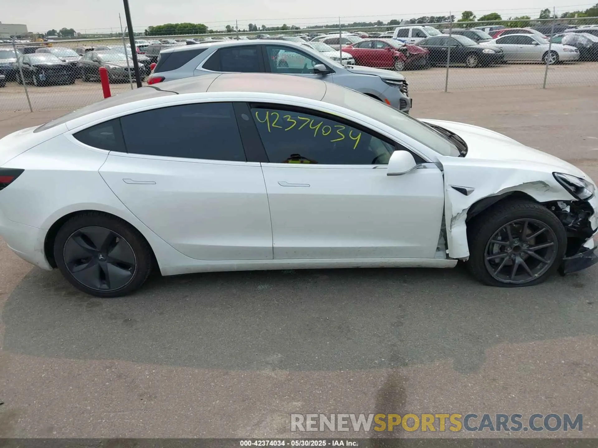 13 fotografías del automóvil dañado 5YJ3E1EA1KF310118 TESLA MODEL 3 2019