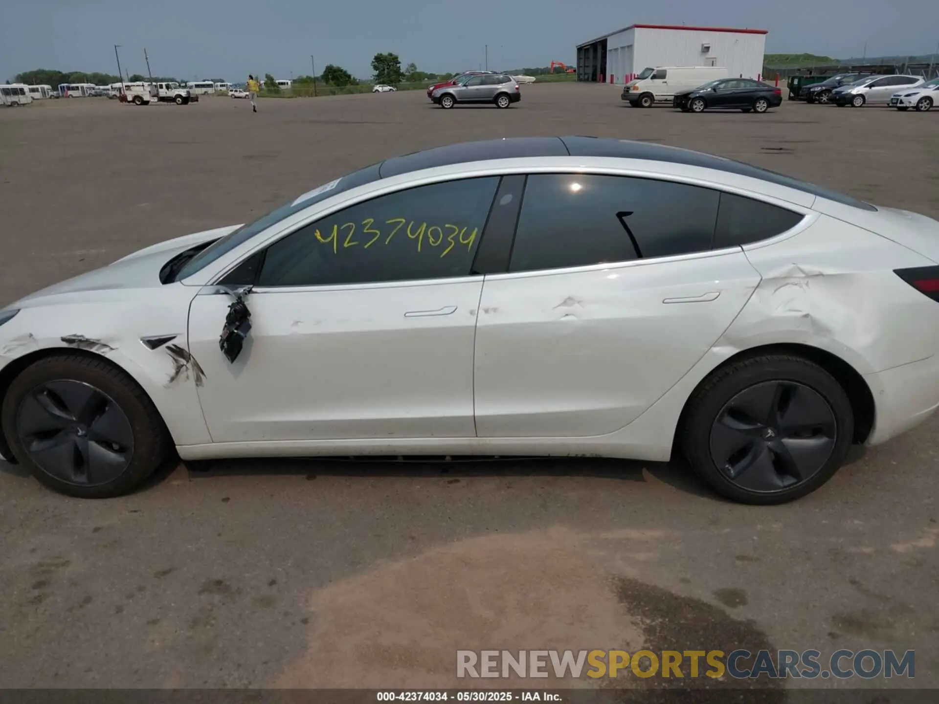 14 fotografías del automóvil dañado 5YJ3E1EA1KF310118 TESLA MODEL 3 2019