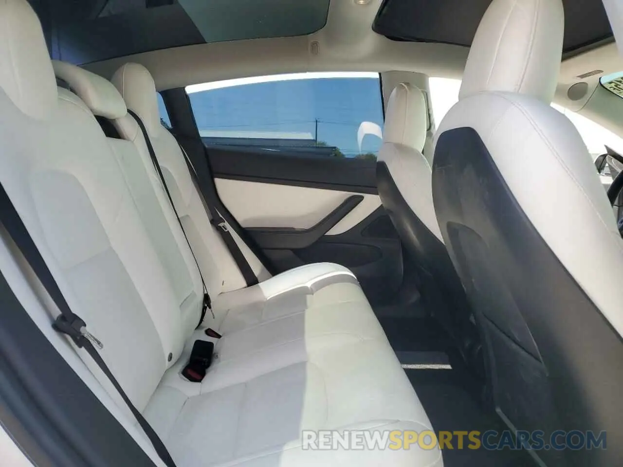 10 fotografías del automóvil dañado 5YJ3E1EA1KF327193 TESLA MODEL 3 2019