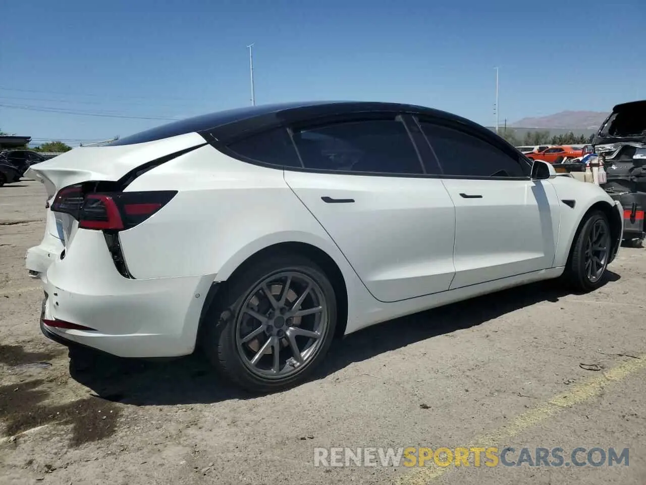 3 fotografías del automóvil dañado 5YJ3E1EA1KF327193 TESLA MODEL 3 2019