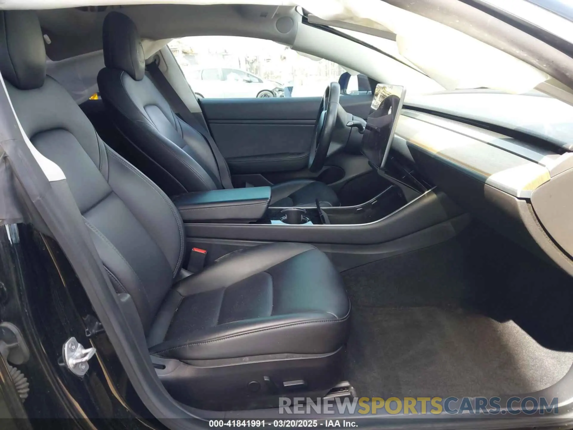 5 fotografías del automóvil dañado 5YJ3E1EA1KF410297 TESLA MODEL 3 2019