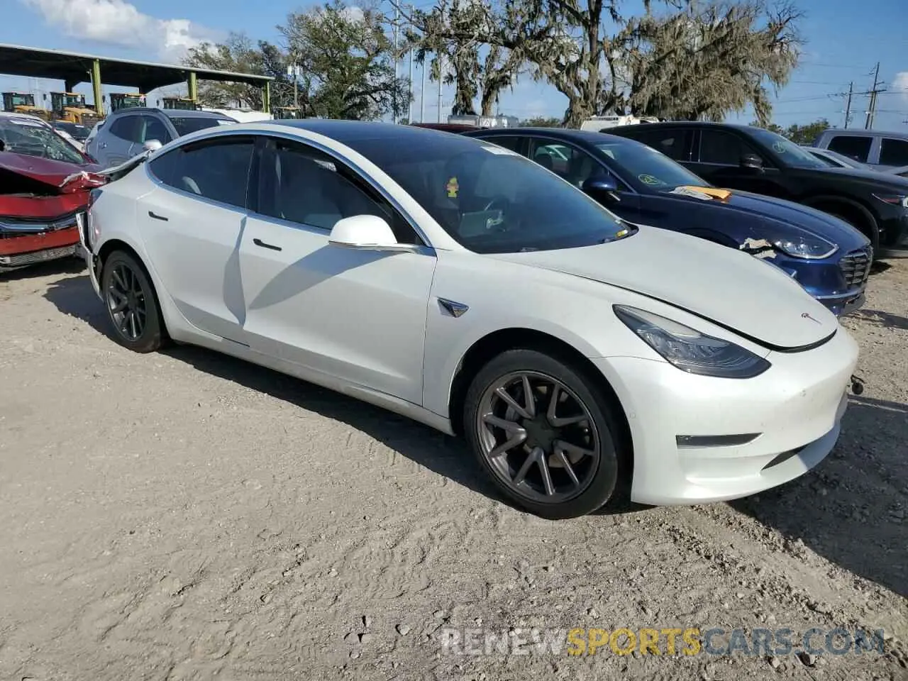 4 fotografías del automóvil dañado 5YJ3E1EA1KF417797 TESLA MODEL 3 2019