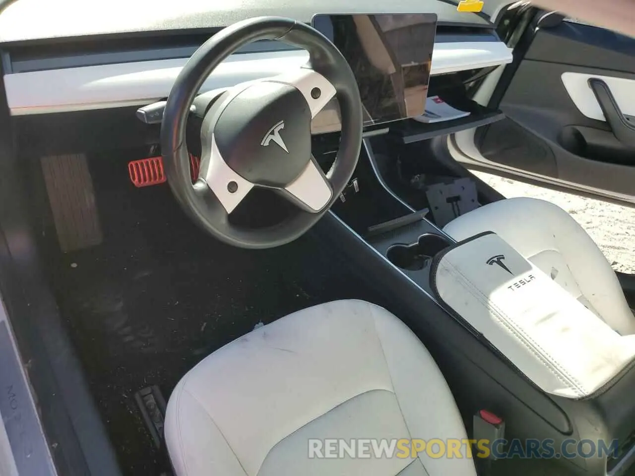 8 fotografías del automóvil dañado 5YJ3E1EA1KF417797 TESLA MODEL 3 2019
