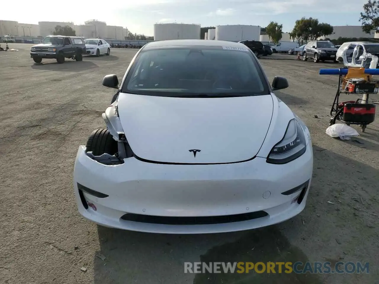 5 fotografías del automóvil dañado 5YJ3E1EA1KF485677 TESLA MODEL 3 2019