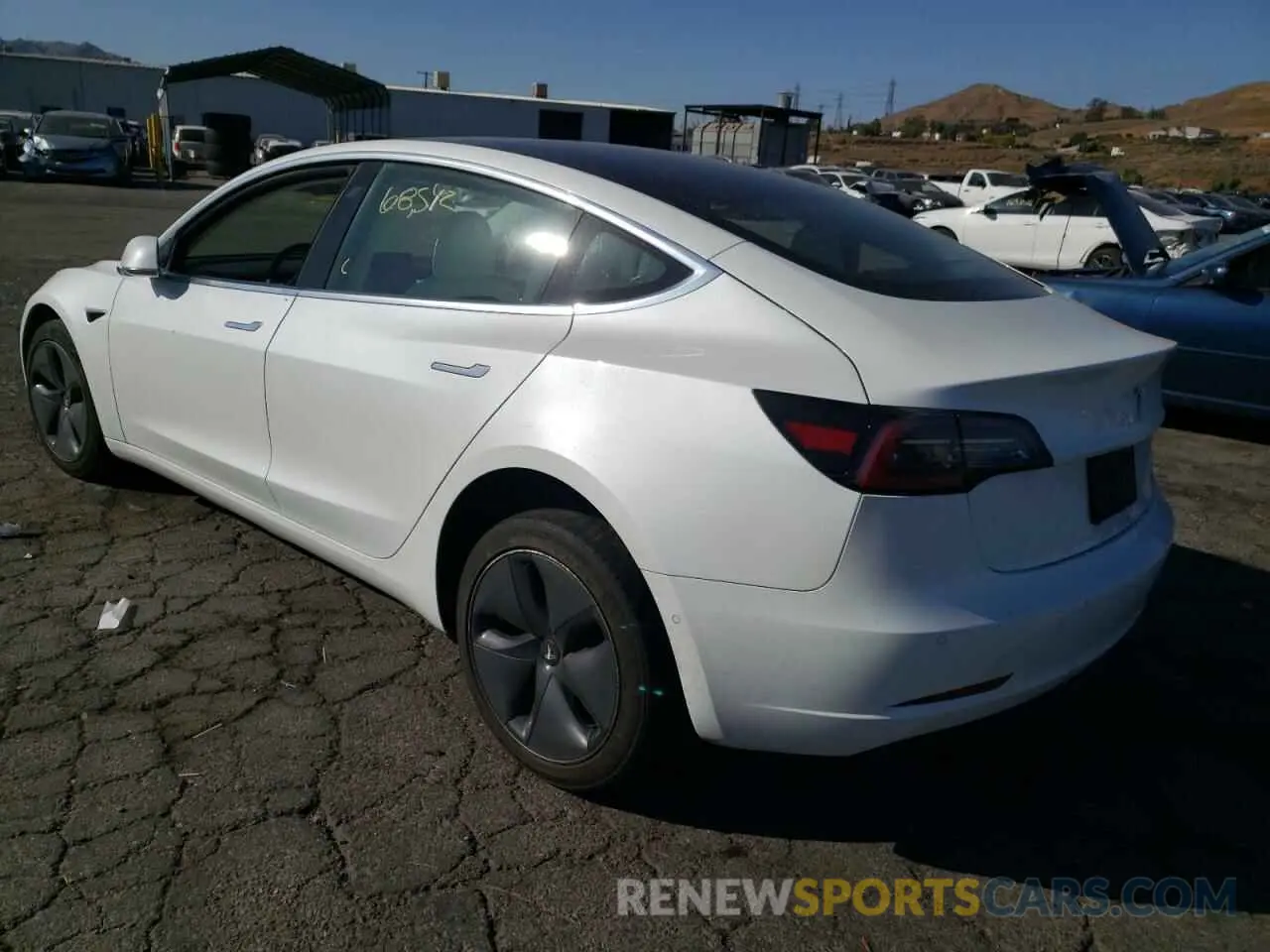 3 fotografías del automóvil dañado 5YJ3E1EA1KF486490 TESLA MODEL 3 2019