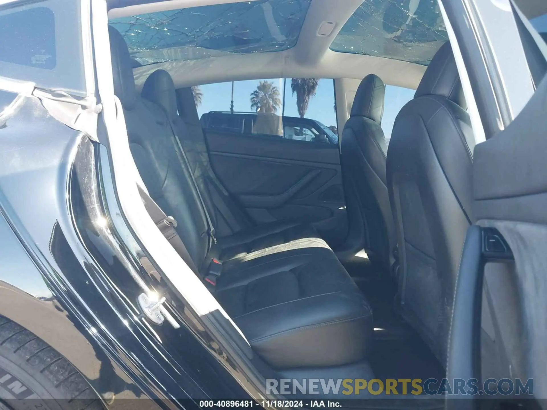 8 fotografías del automóvil dañado 5YJ3E1EA2KF189986 TESLA MODEL 3 2019