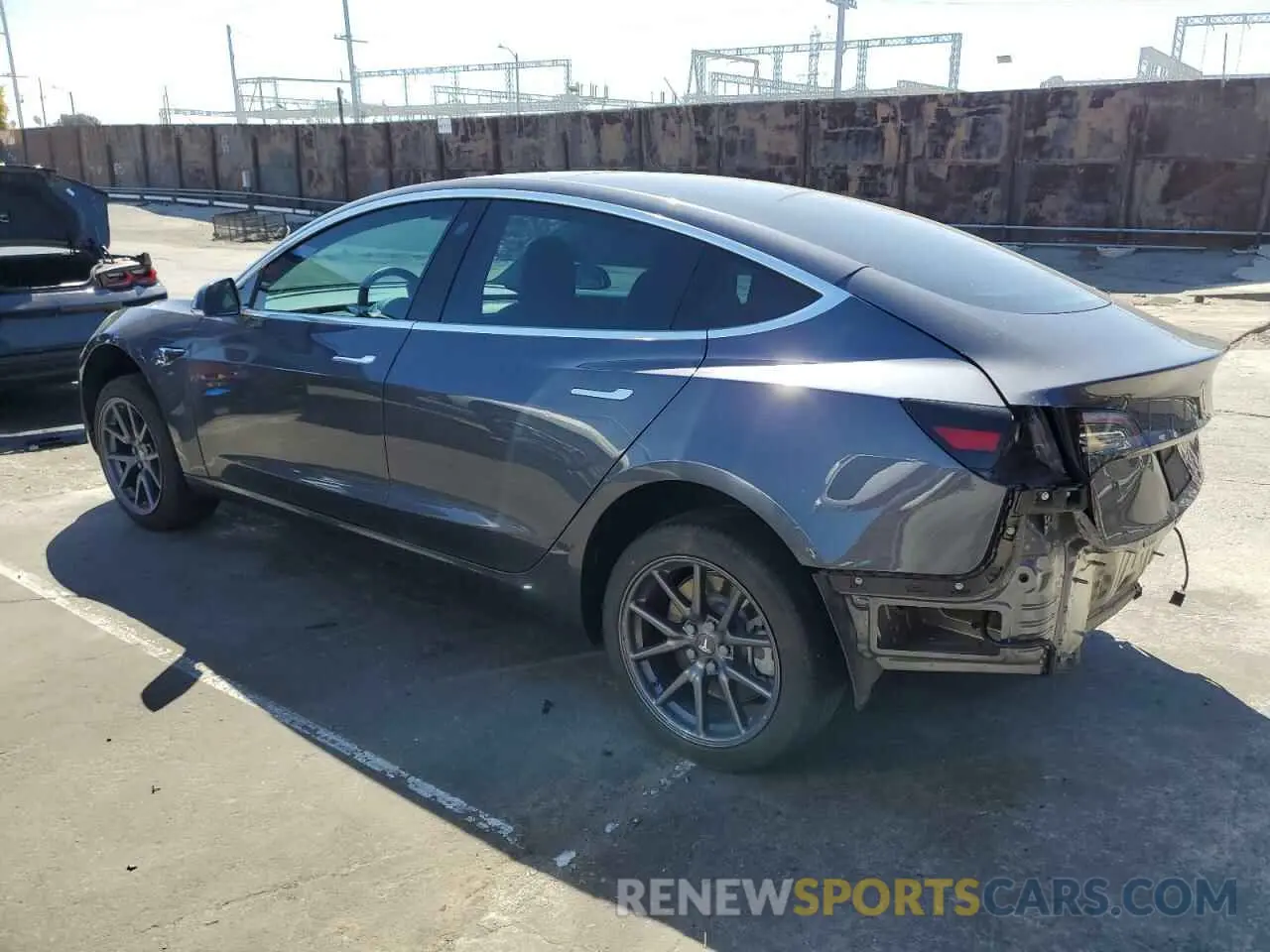 2 fotografías del automóvil dañado 5YJ3E1EA2KF307549 TESLA MODEL 3 2019