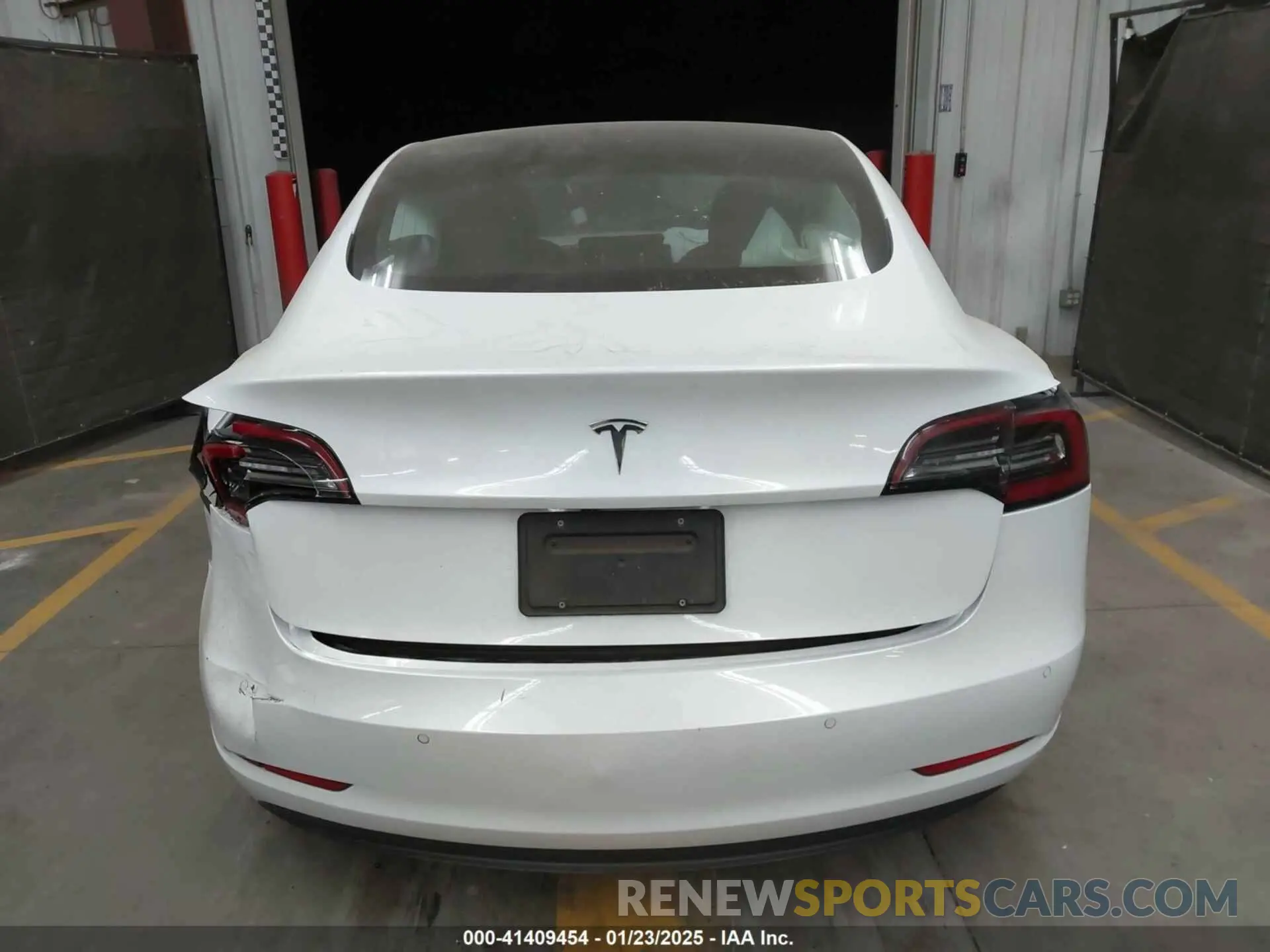 15 fotografías del automóvil dañado 5YJ3E1EA2KF317529 TESLA MODEL 3 2019