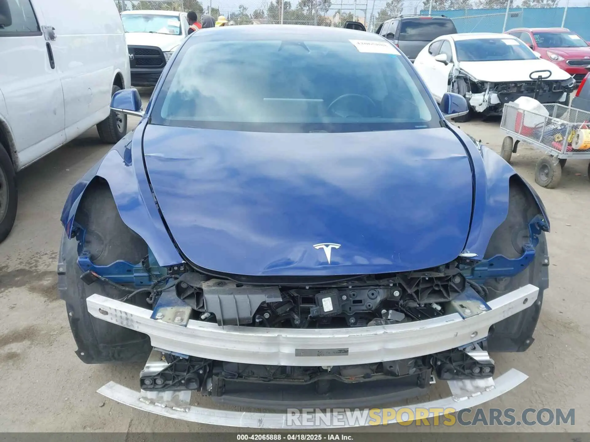 13 fotografías del automóvil dañado 5YJ3E1EA2KF326103 TESLA MODEL 3 2019