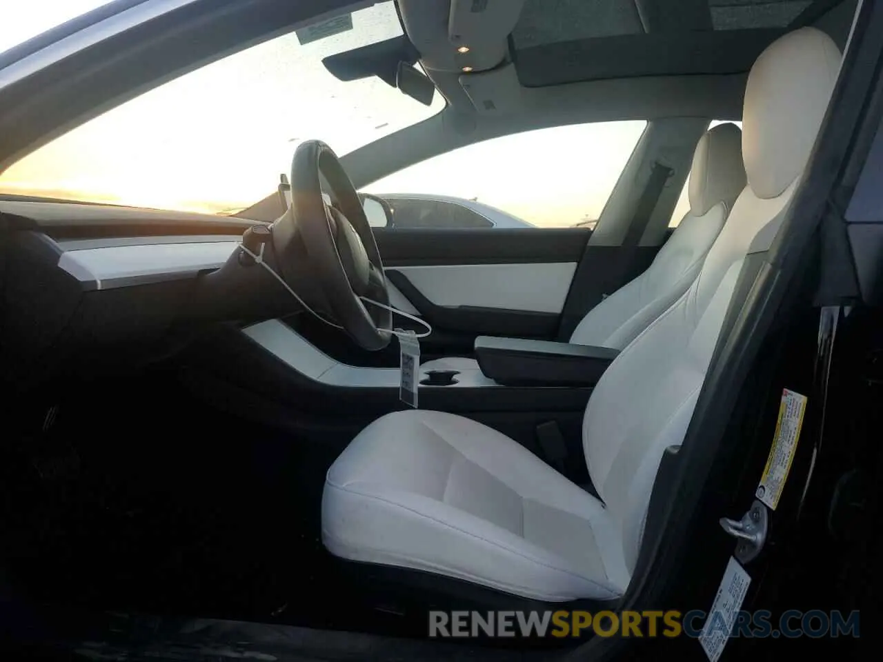 7 fotografías del automóvil dañado 5YJ3E1EA2KF327736 TESLA MODEL 3 2019