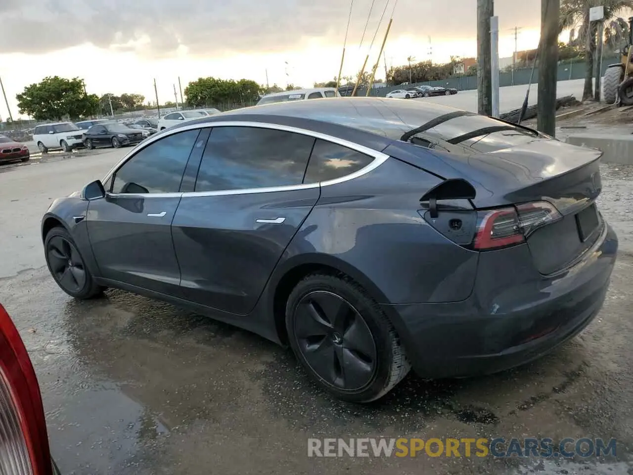 2 fotografías del automóvil dañado 5YJ3E1EA2KF362406 TESLA MODEL 3 2019