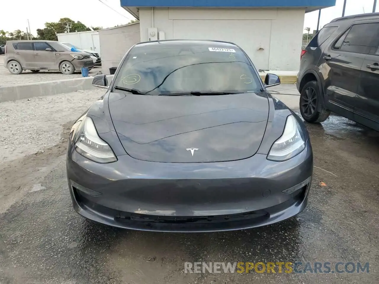 5 fotografías del automóvil dañado 5YJ3E1EA2KF362406 TESLA MODEL 3 2019