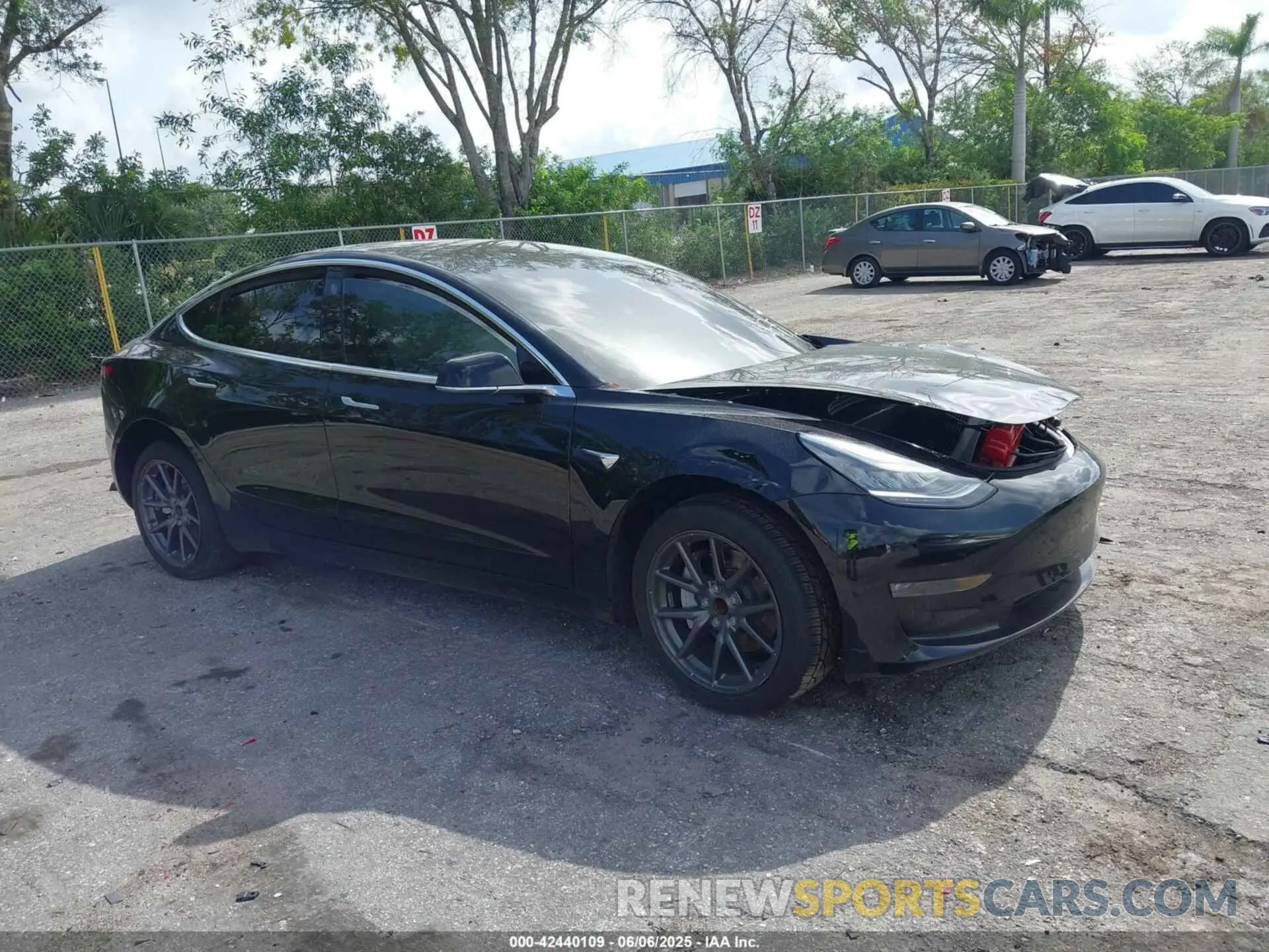 1 fotografías del automóvil dañado 5YJ3E1EA2KF394675 TESLA MODEL 3 2019
