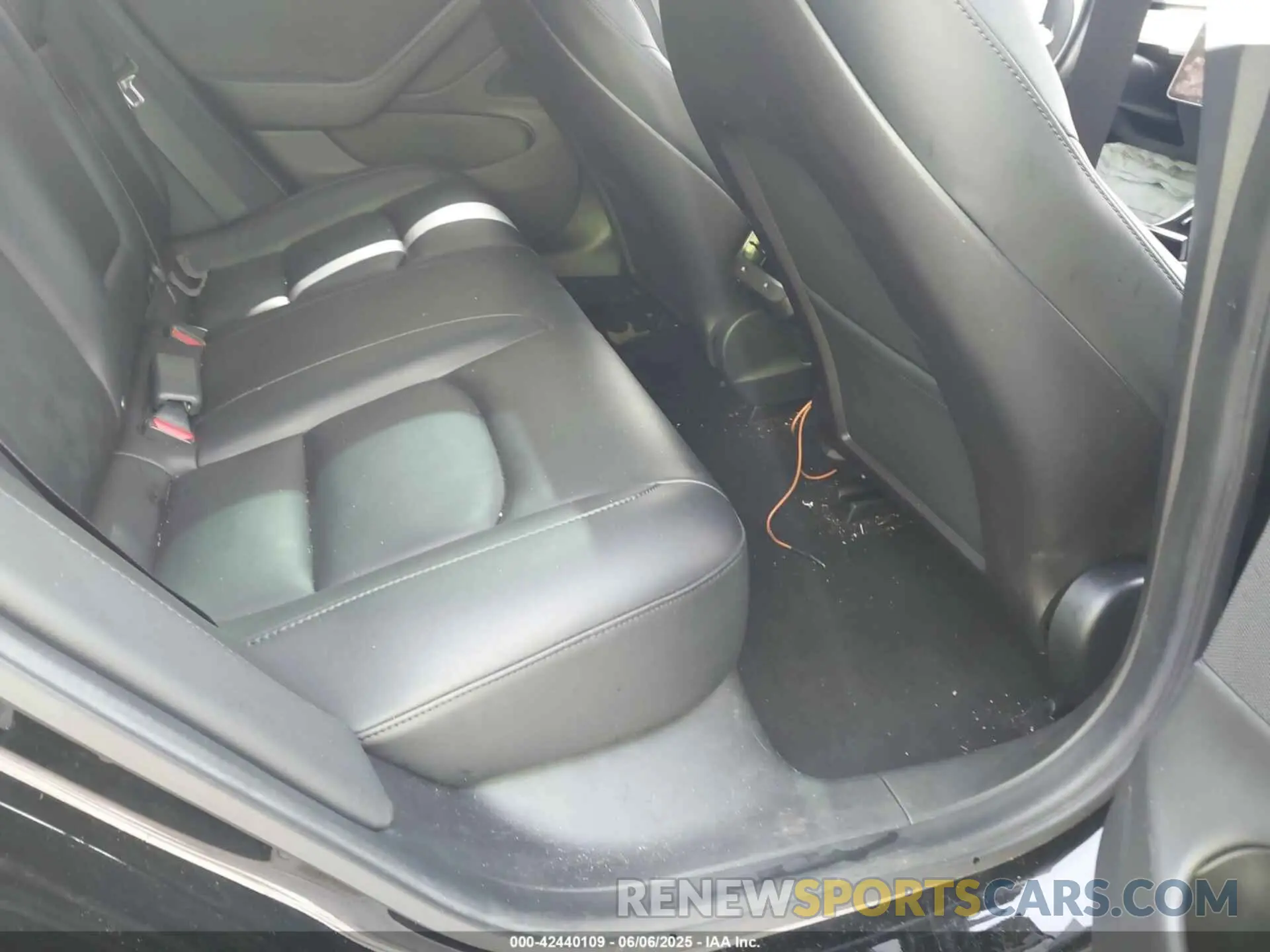 8 fotografías del automóvil dañado 5YJ3E1EA2KF394675 TESLA MODEL 3 2019