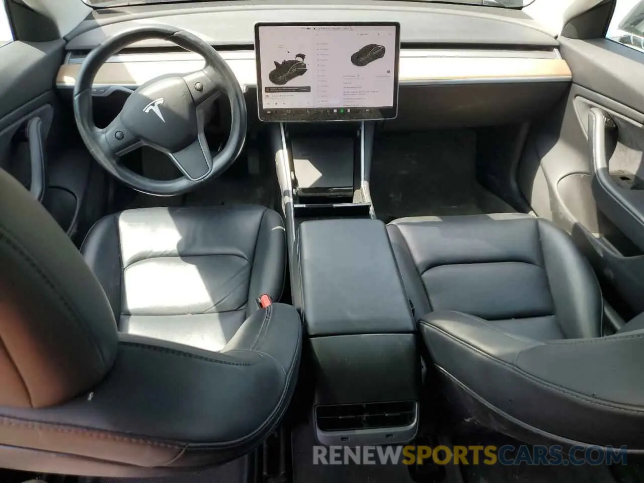 8 fotografías del automóvil dañado 5YJ3E1EA2KF397818 TESLA MODEL 3 2019