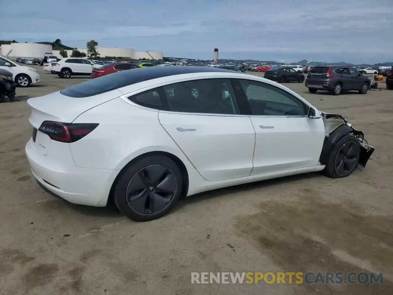 3 fotografías del automóvil dañado 5YJ3E1EA2KF415881 TESLA MODEL 3 2019