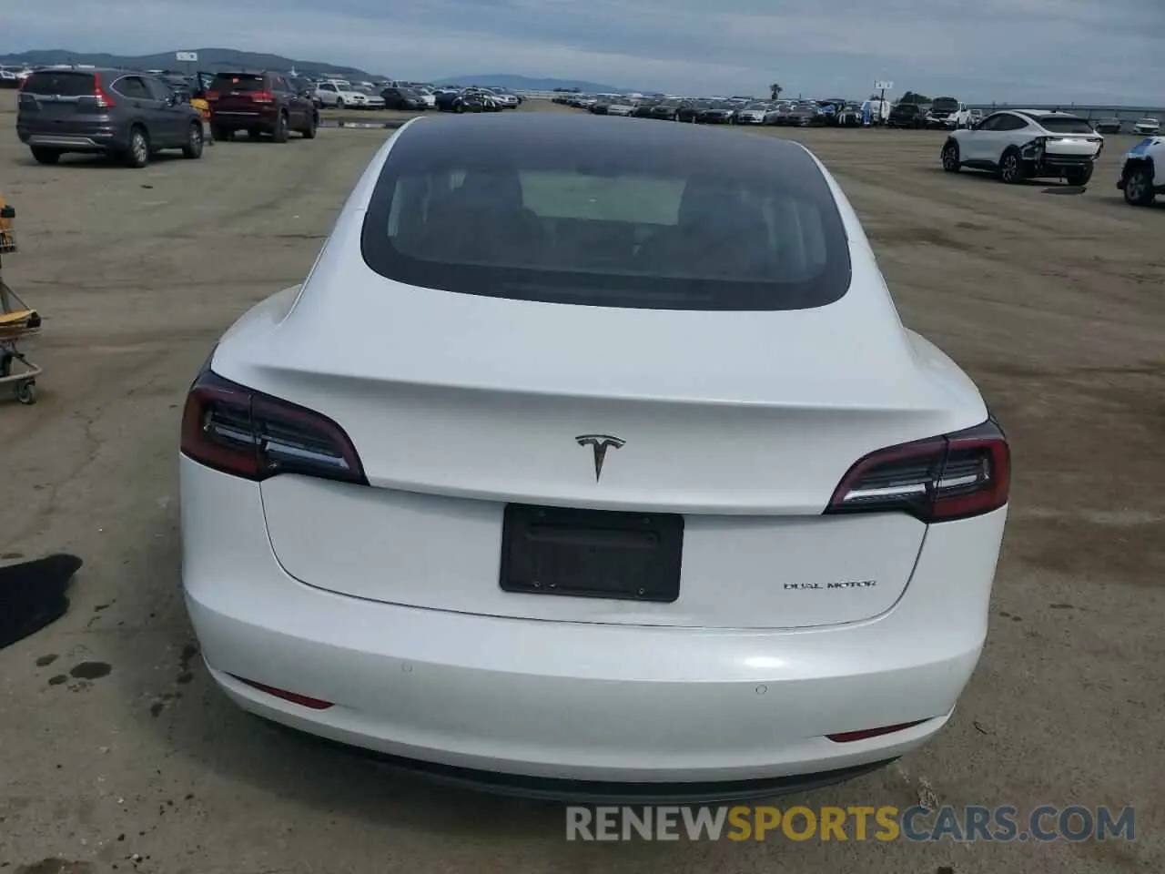 6 fotografías del automóvil dañado 5YJ3E1EA2KF415881 TESLA MODEL 3 2019