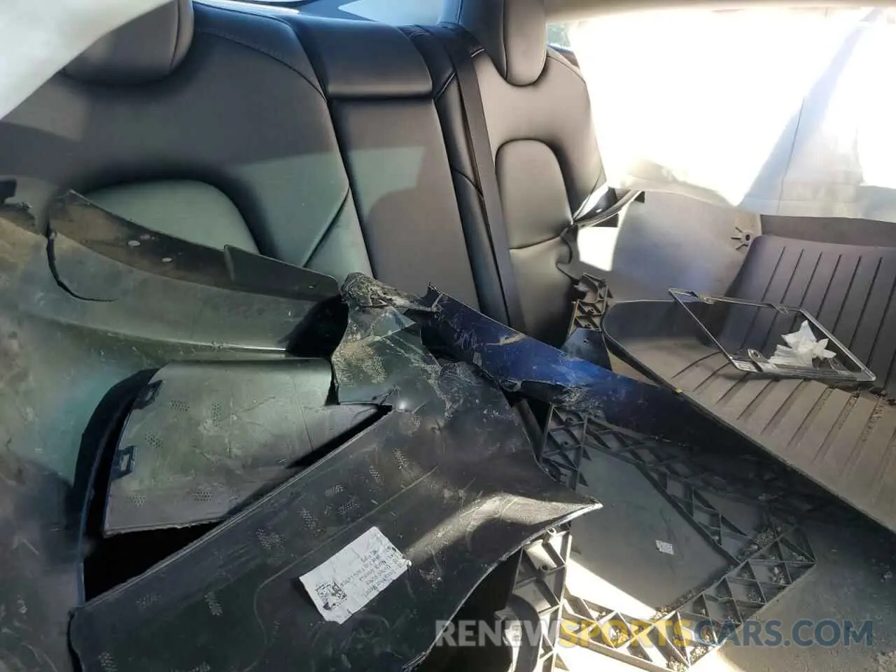 10 fotografías del automóvil dañado 5YJ3E1EA2KF421261 TESLA MODEL 3 2019