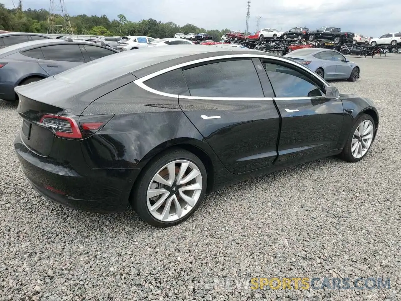 3 fotografías del automóvil dañado 5YJ3E1EA2KF445219 TESLA MODEL 3 2019