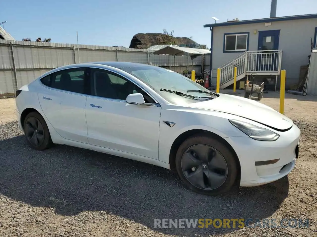 4 fotografías del automóvil dañado 5YJ3E1EA2KF466863 TESLA MODEL 3 2019