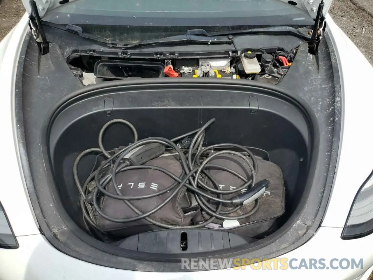 11 fotografías del automóvil dañado 5YJ3E1EA2KF486532 TESLA MODEL 3 2019